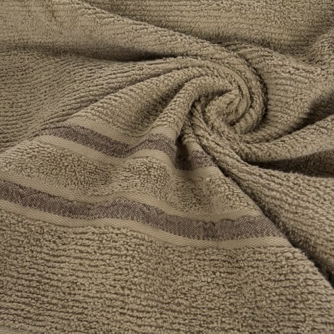 RĘCZNIK DINA (06) 50 X 90 CM CIEMNOBEŻOWY